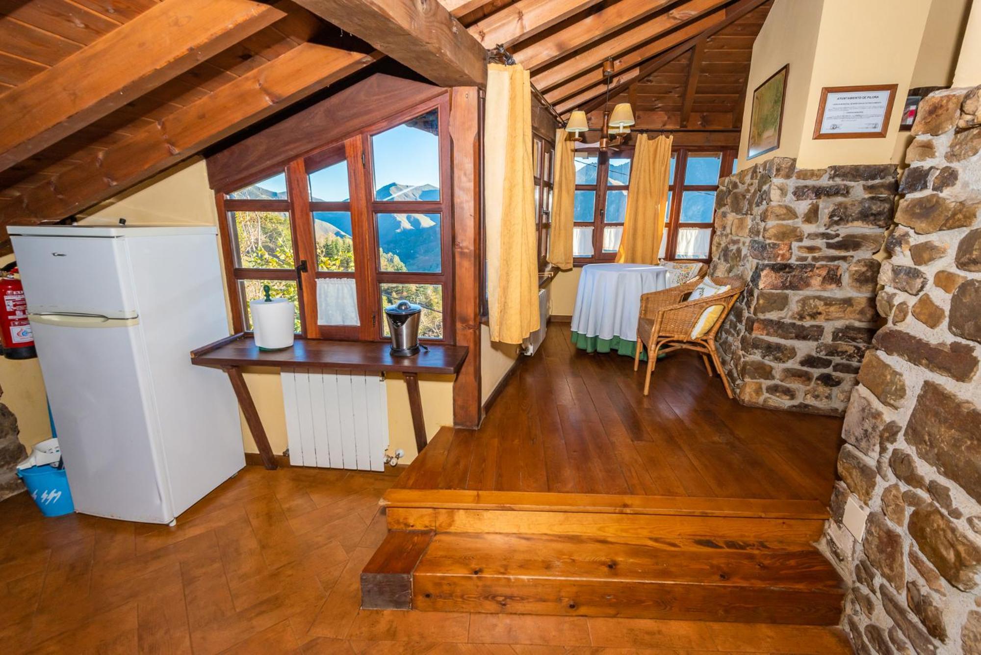 Casa De Ligueria Guest House Rozapanera Ngoại thất bức ảnh