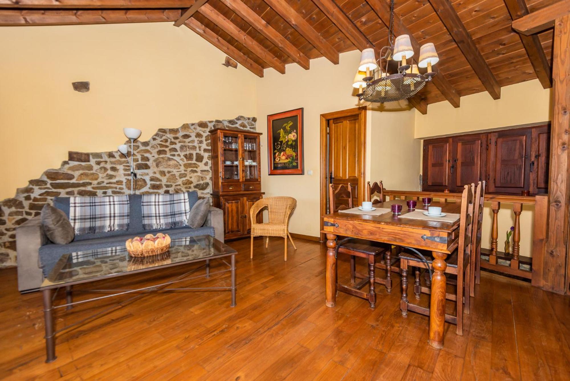 Casa De Ligueria Guest House Rozapanera Ngoại thất bức ảnh