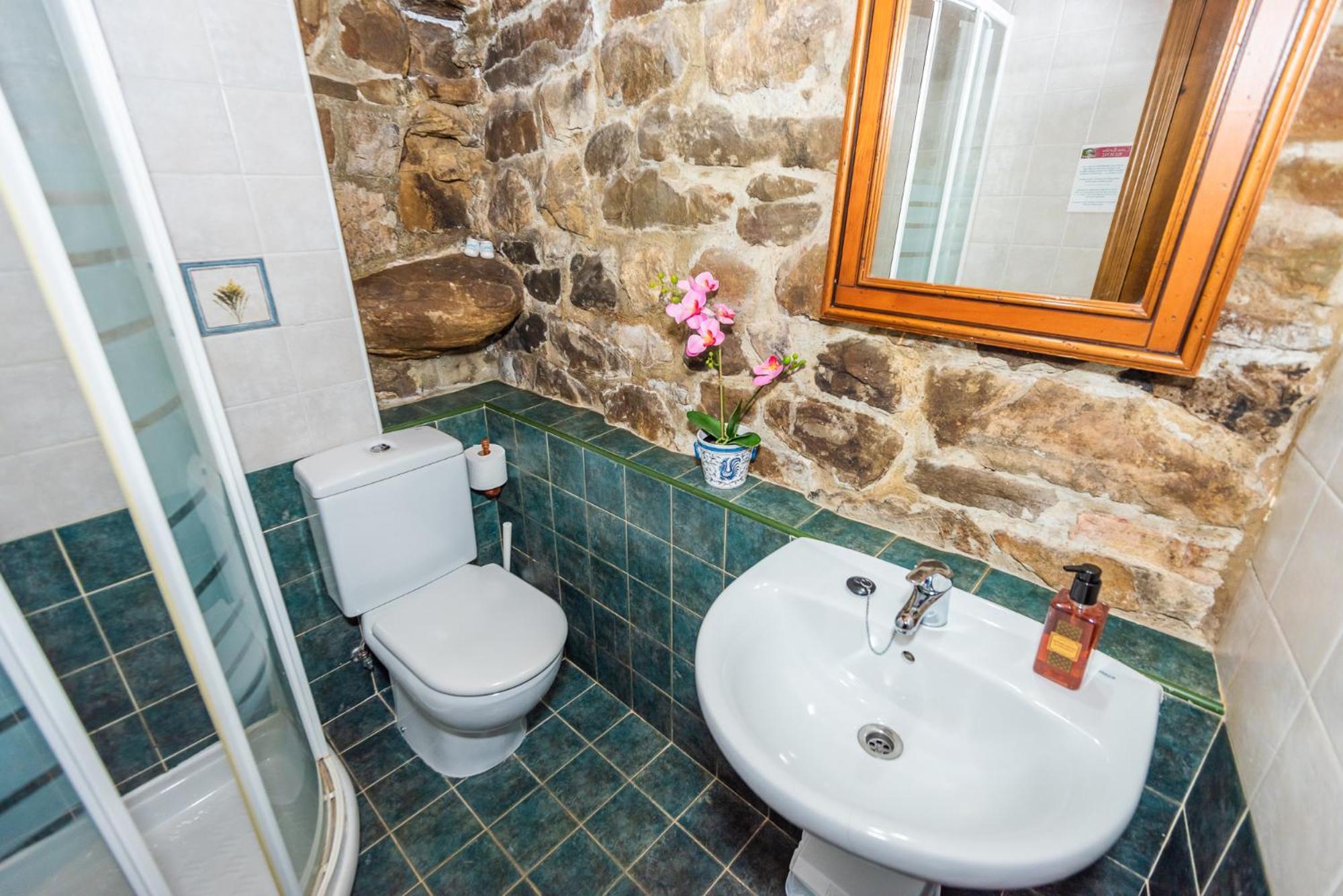Casa De Ligueria Guest House Rozapanera Ngoại thất bức ảnh